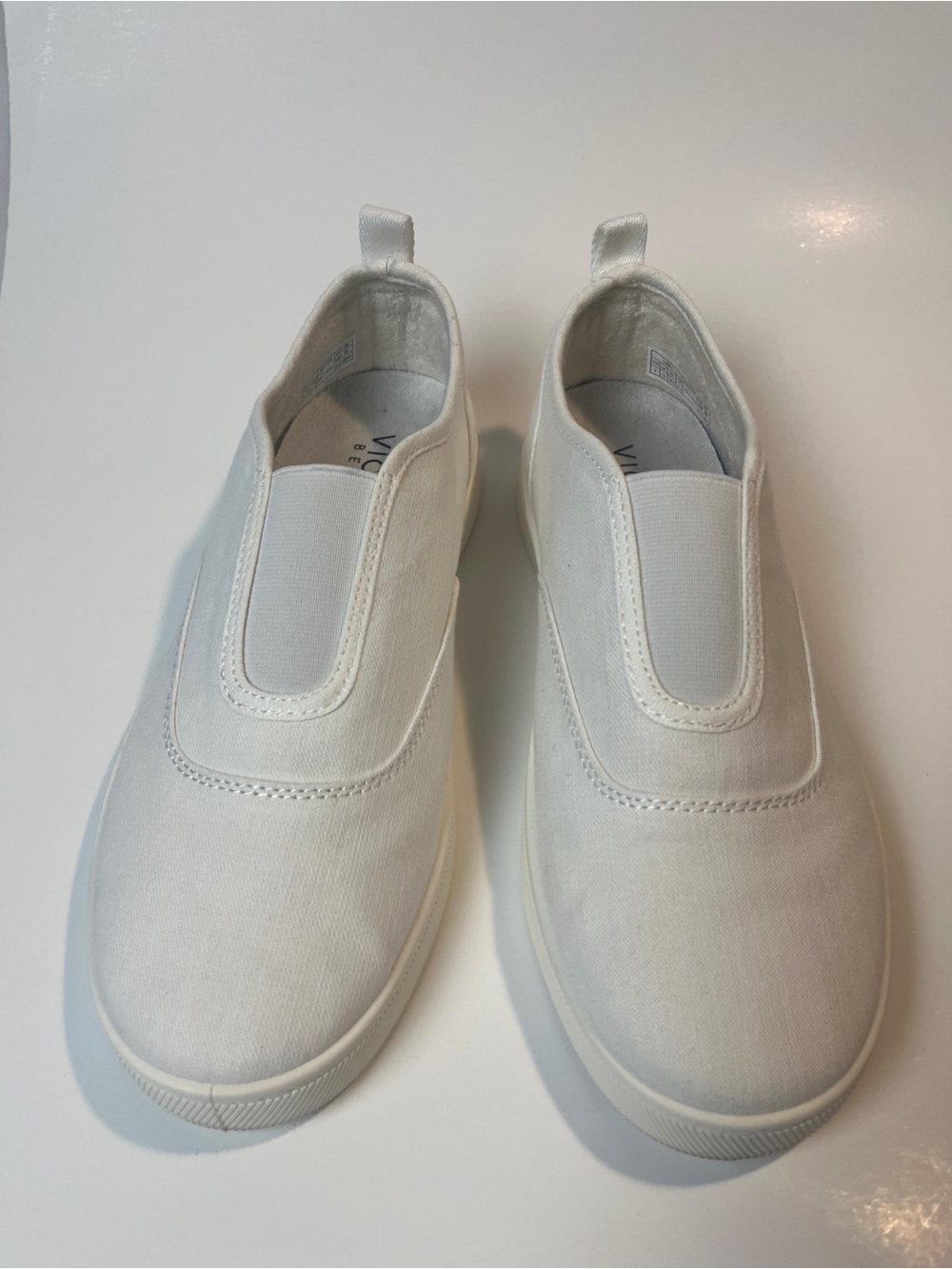Women’s Sz 8 Vionic Beach Cobalt Slip On Sneaker